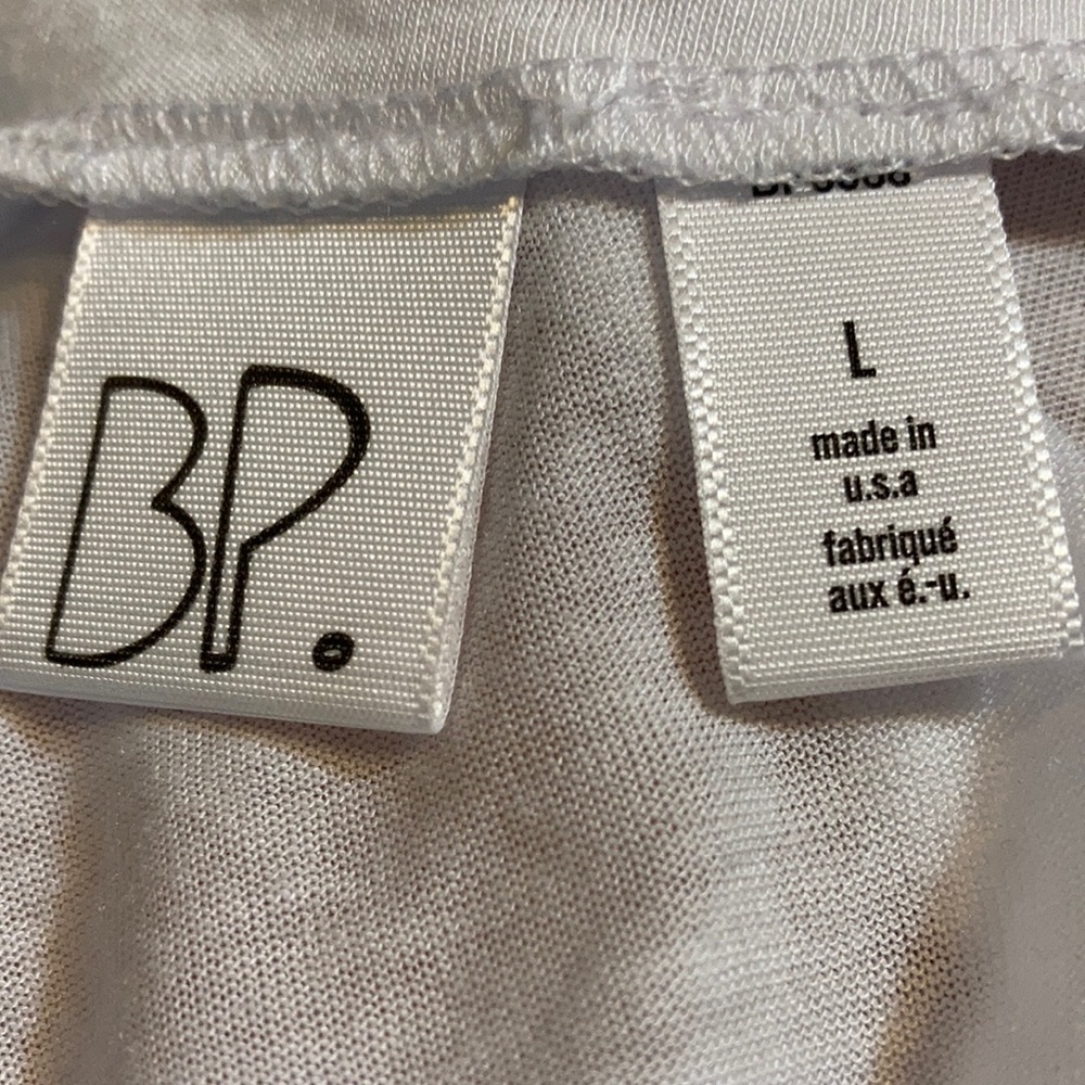 NWOT BP V Neck Basic White T Shirt - Picture 5 of 8